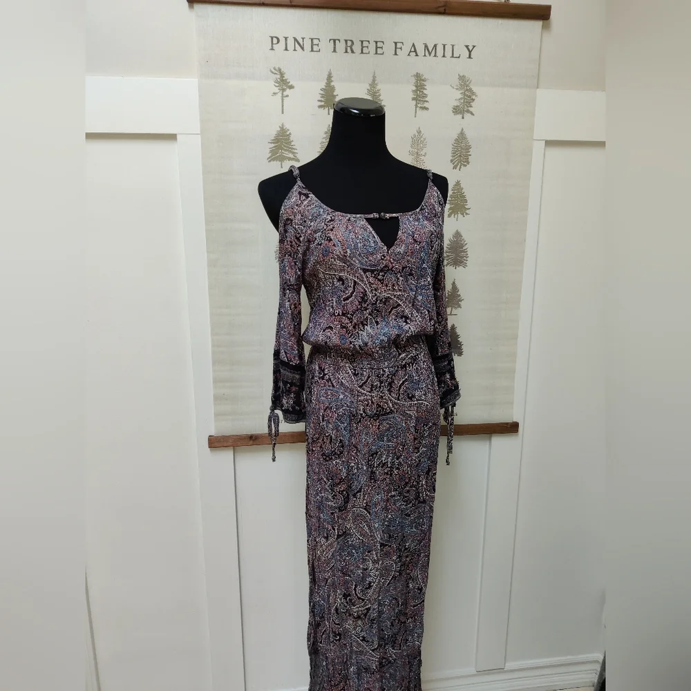 American Eagle Paisley Cold Shoulder Maxi Dress - Size M - Picture 3 of 12